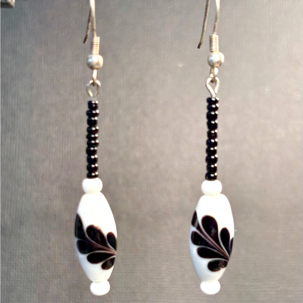 Earrings Pierced Handcrafted Women Unique White Glass Beads with Black Leaf WOW